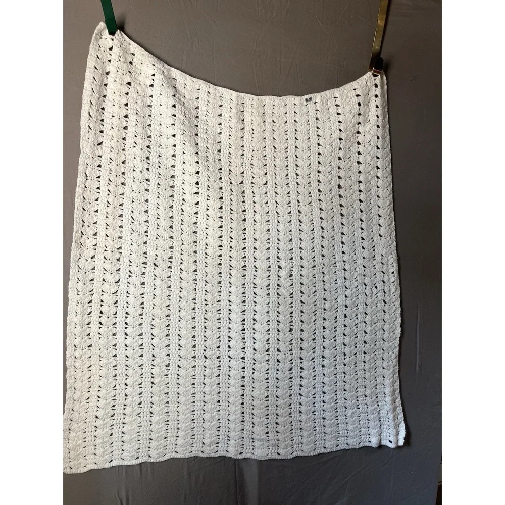 Vintage Rare Crochet Blanket Square Cottagecore White 42x40 Grannycore